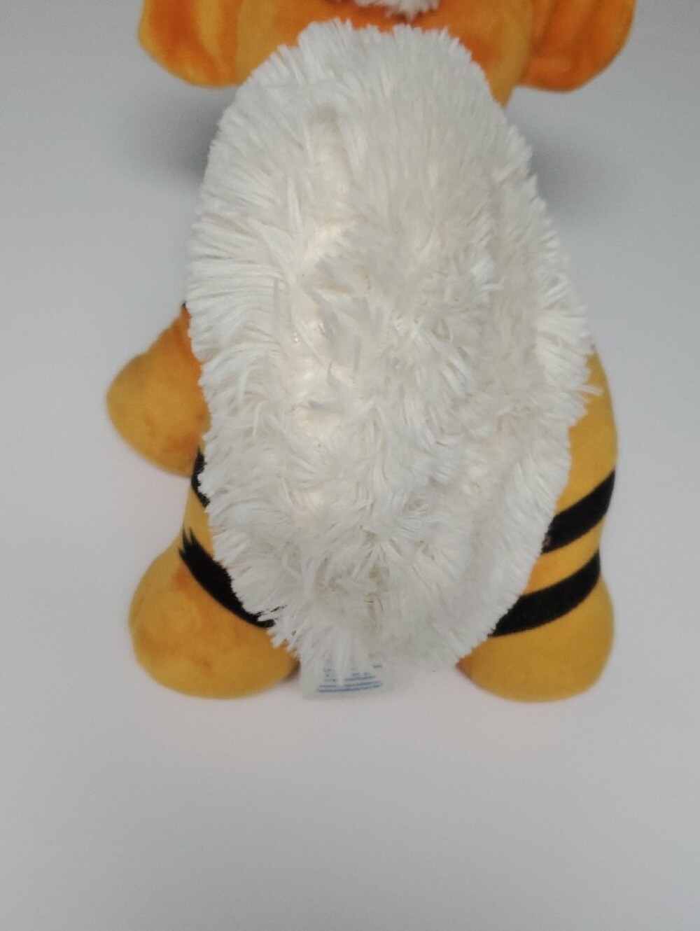 Pokemon Plush Growlithe in Orange and Cream - Picture 4 of 10